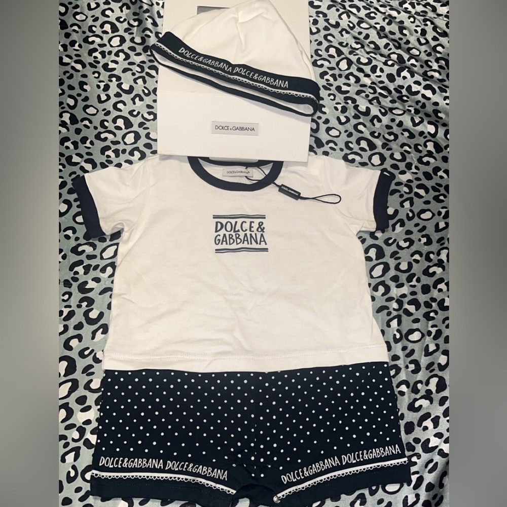 Dolce & Gabbana White and Black Baby Outfit